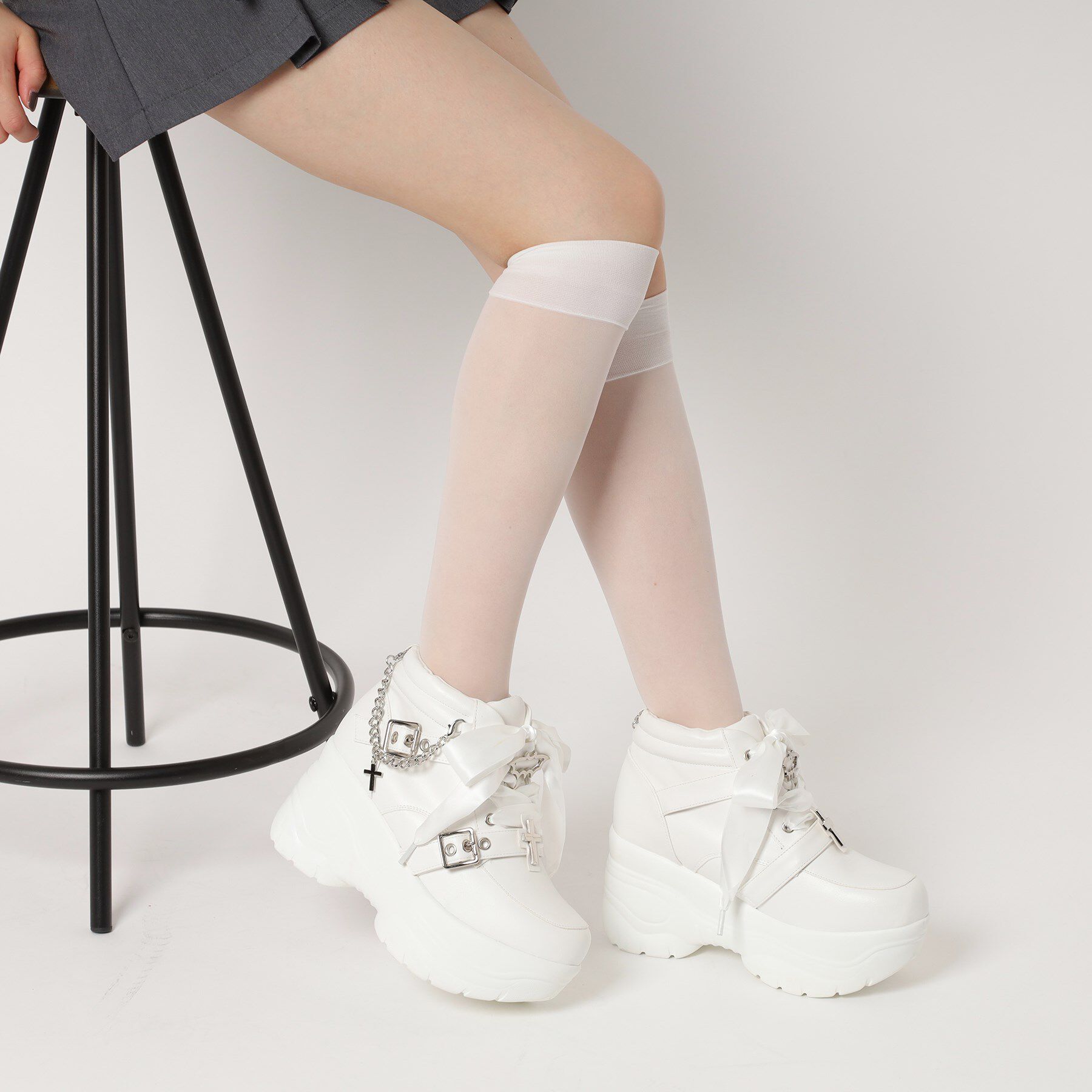 csT&P「厚底デビルモチーフスニーカー」|スニーカー|