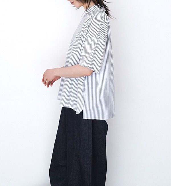 休日と詩「小さなポケットの半袖ブラウス」|シャツ・ブラウス|