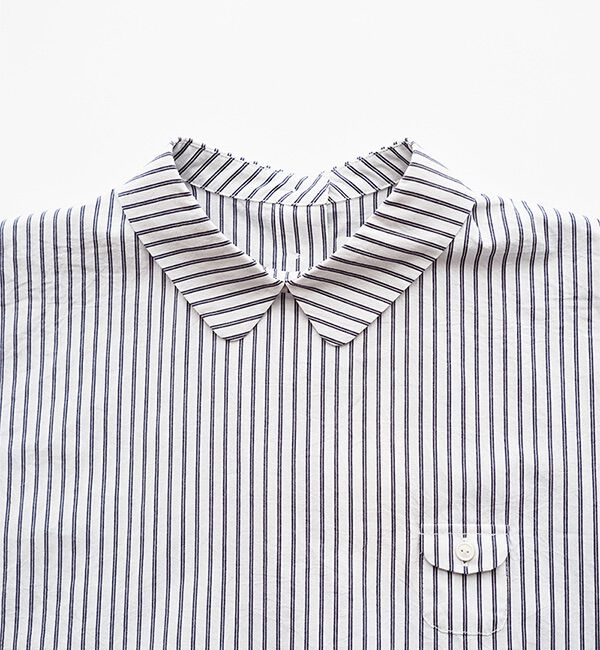 休日と詩「小さなポケットの半袖ブラウス」|シャツ・ブラウス|