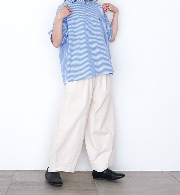 休日と詩「小さなポケットの半袖ブラウス」|シャツ・ブラウス|