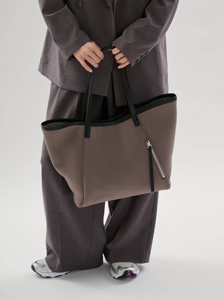 emmi atelier「ネオプレーンビッグトートバッグ」|トートバッグ|