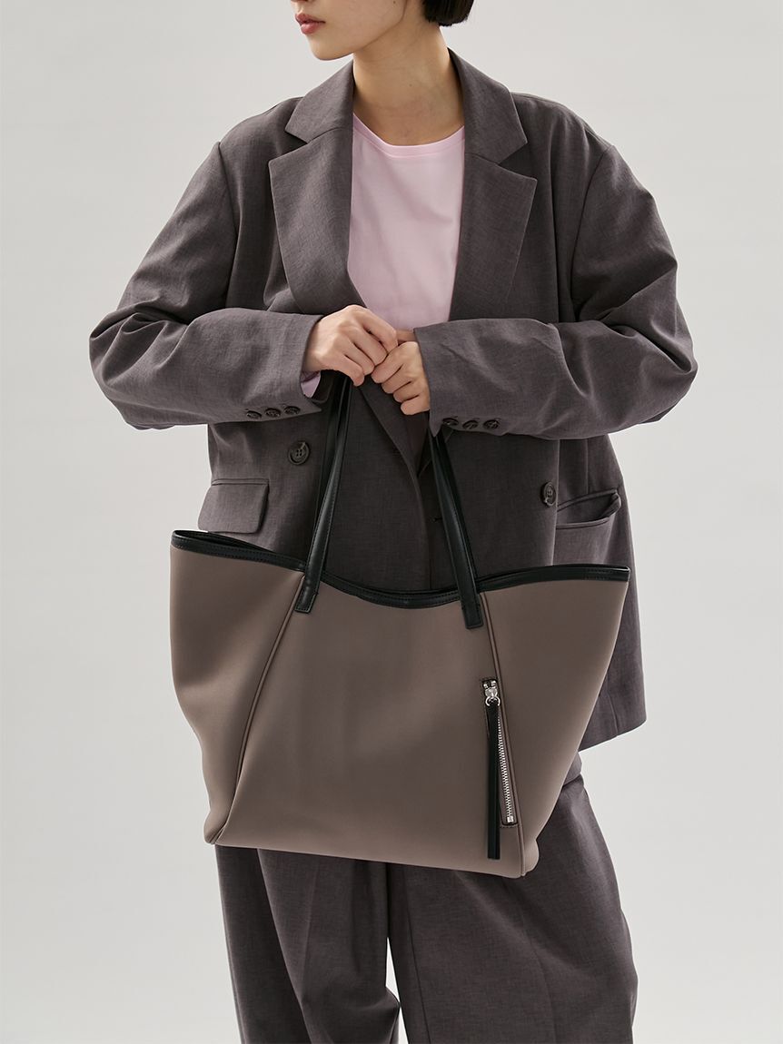 emmi atelier「ネオプレーンビッグトートバッグ」|トートバッグ|