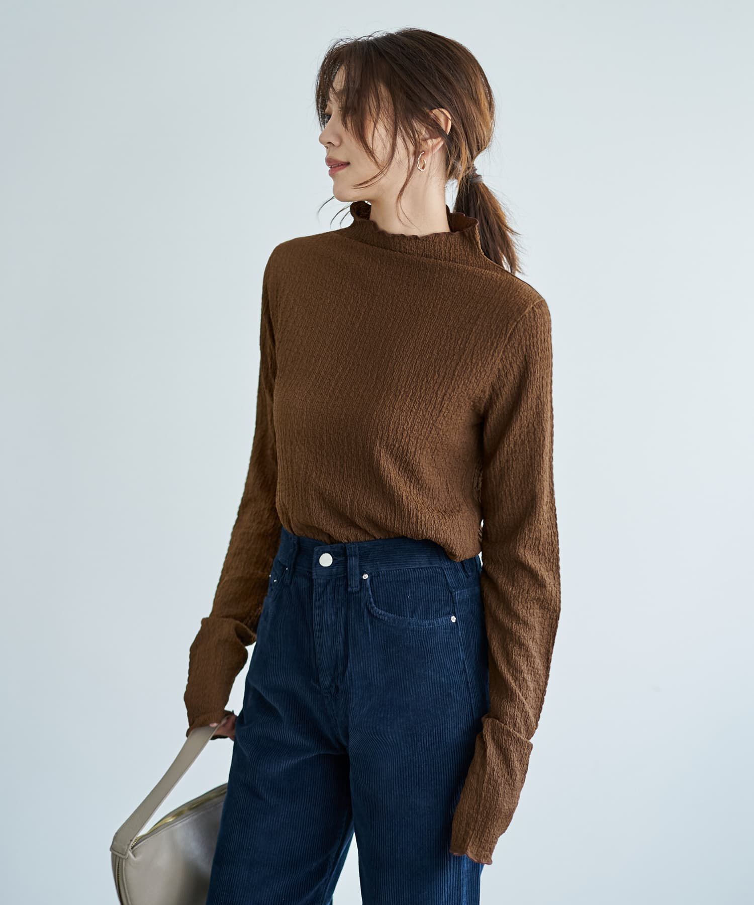 STYLE DELI「バブルシャーリングボトルネックトップス」|Tシャツ・カットソー|ブラウン