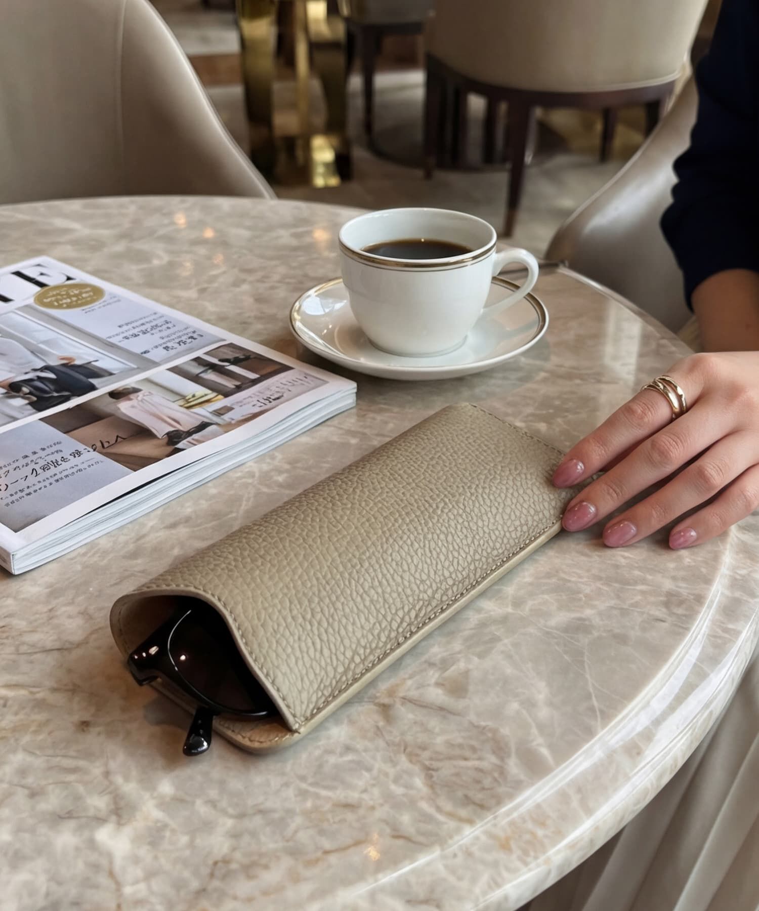 STYLE DELI「【DELI by】スリムレザーアイウェアスリーブ」|サングラス|トープ