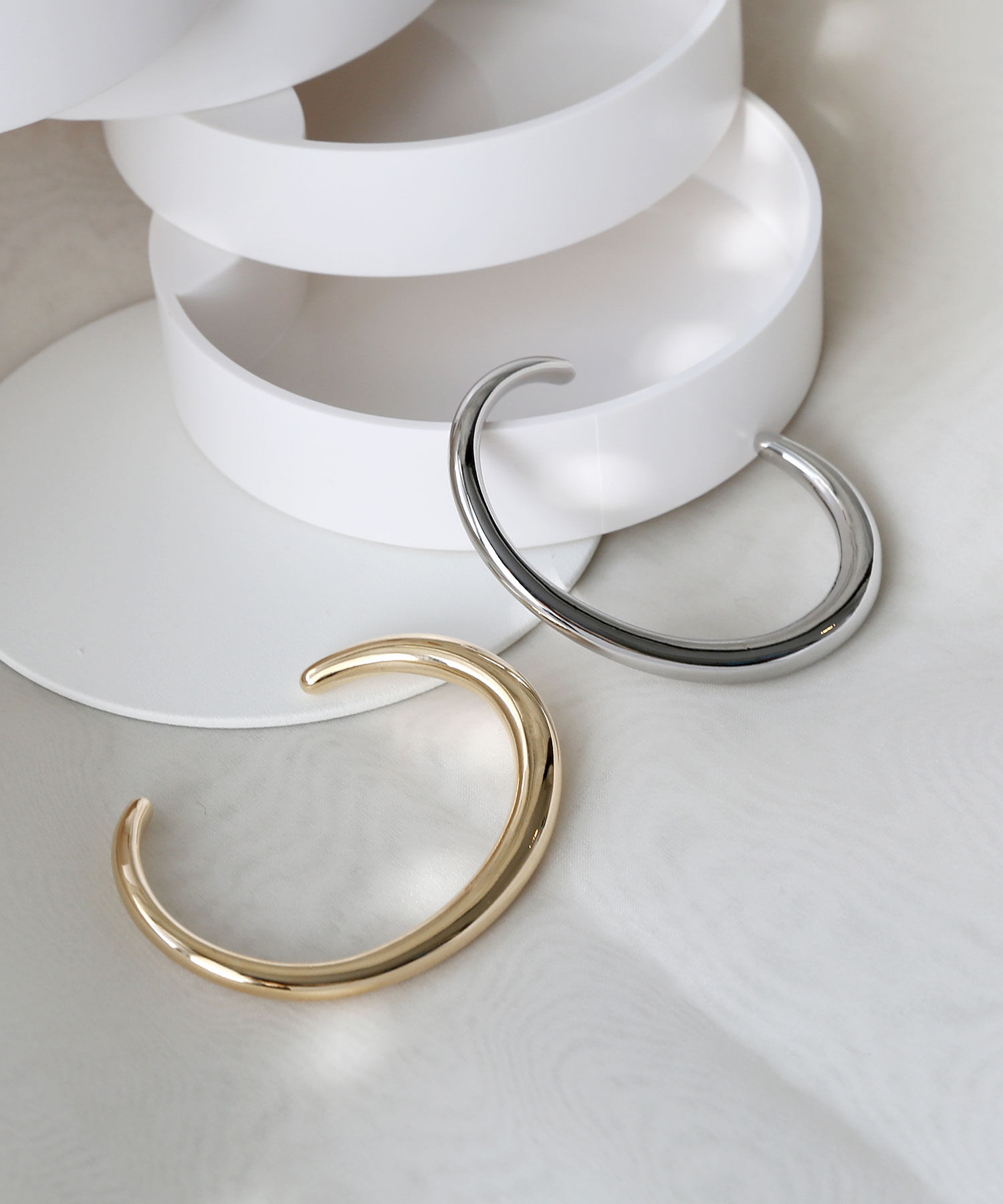 colleca la「カーブラインメタルバングル」|ブレスレット・バングル|