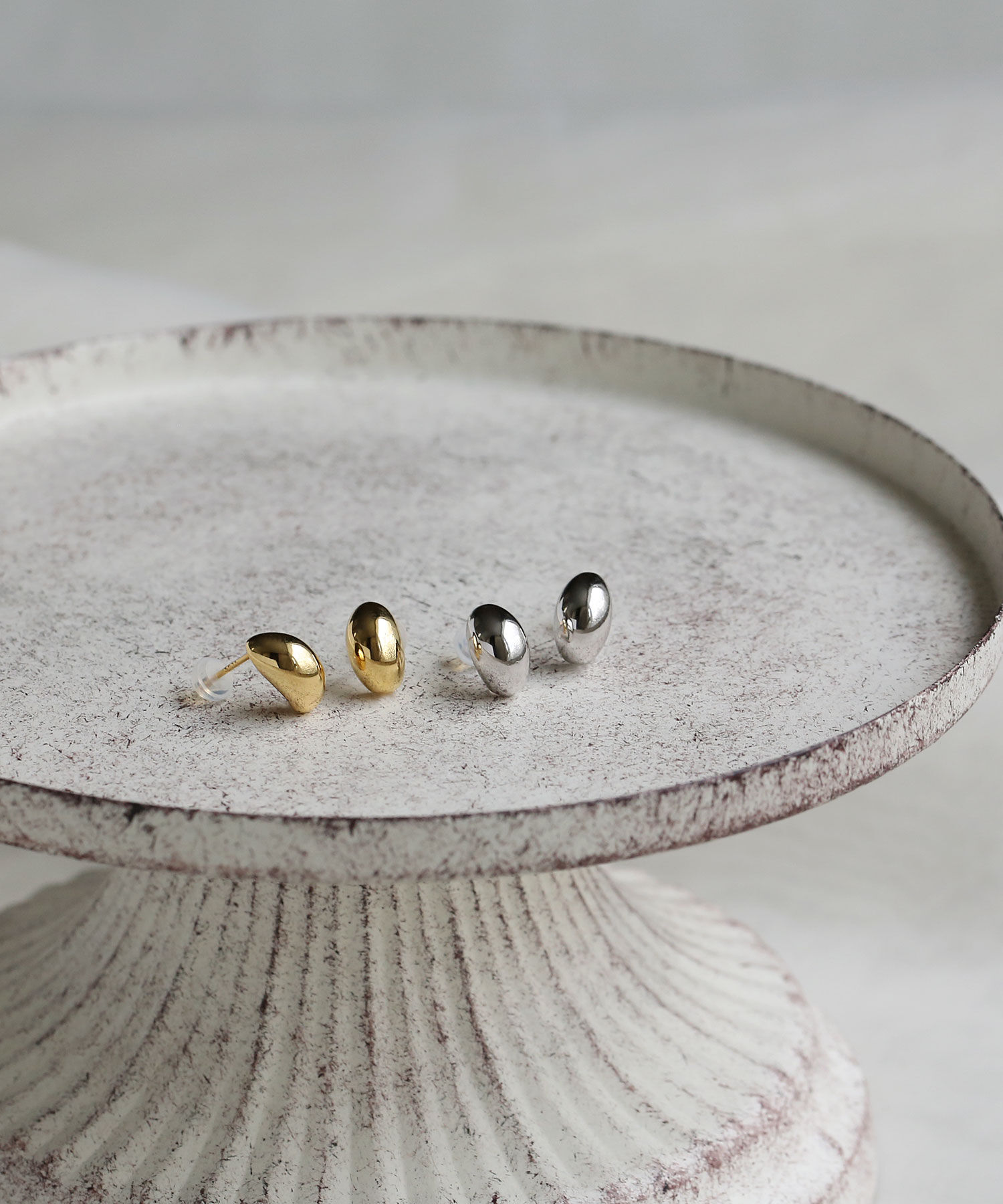 colleca la「[silver925]ドロップスタッドピアス〈金属アレルギー対応〉」|ピアス|