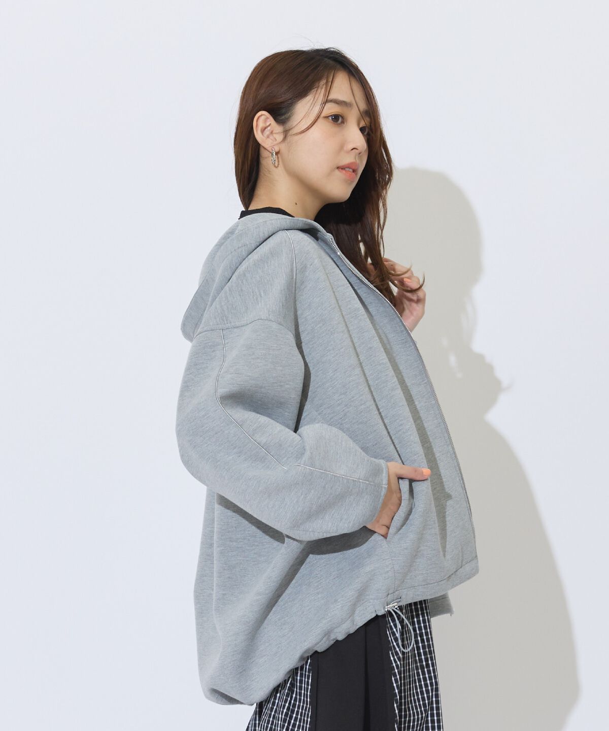 アンドクチュール「ダンボールポンチフーディーブルゾン」|ブルゾン・スタジャン|