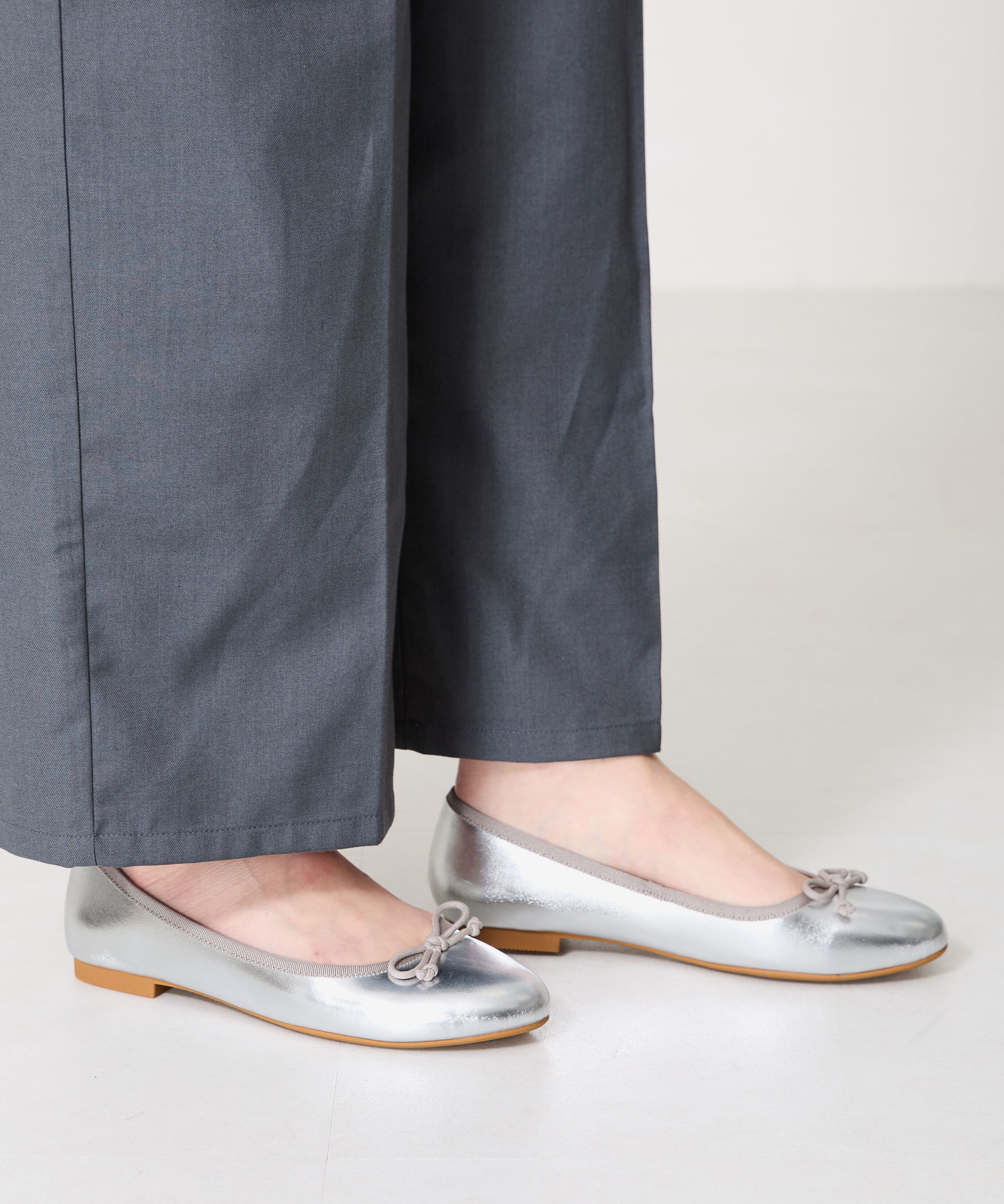 ORiental TRaffic「【 WEB限定 /累計7万足突破】 バレエシューズ /R-4006 パンプス フラット 厚手クッション エナメル」|パンプス|