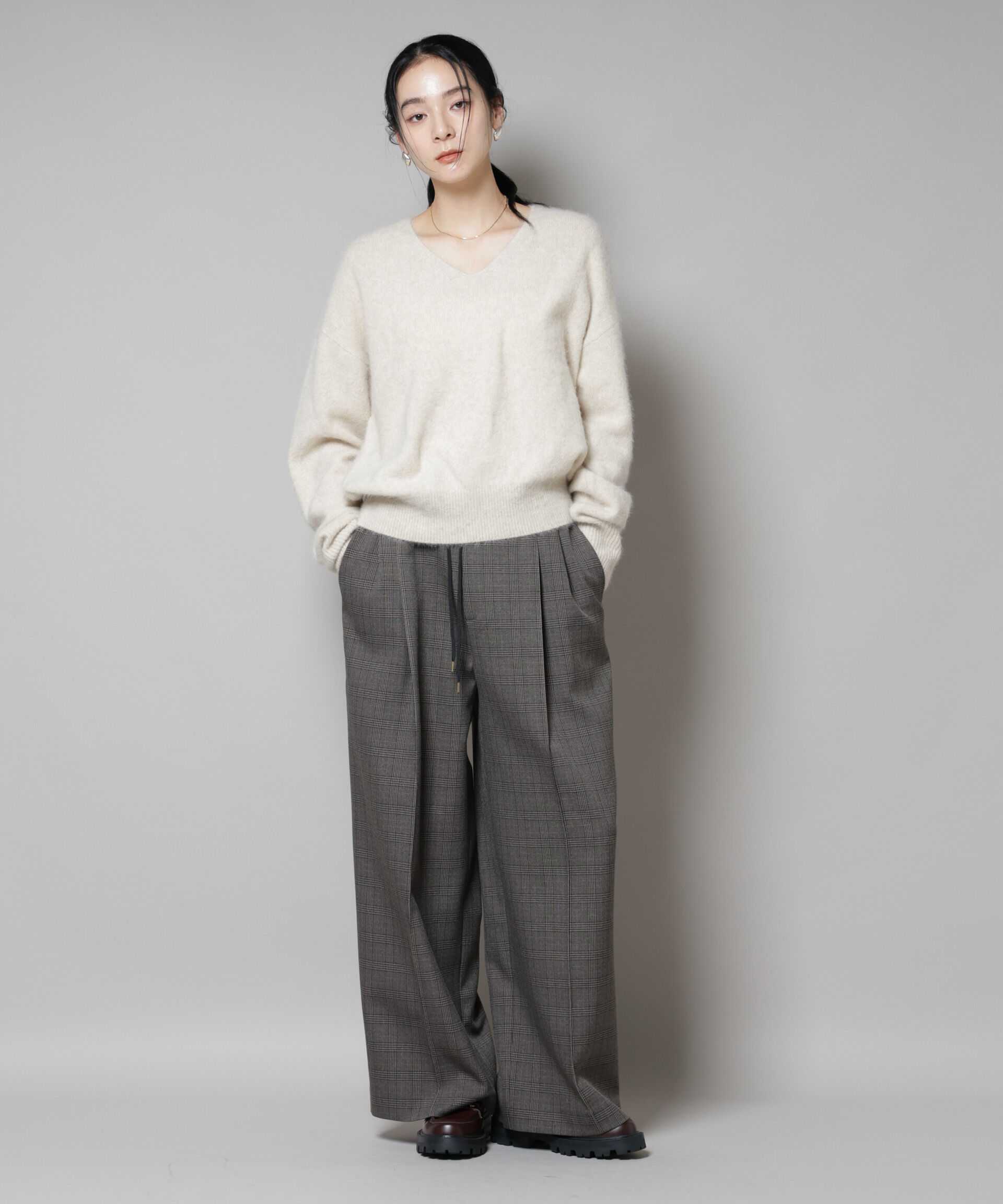 nano･universe「ウォッシャブルフォックスVネックニットプルオーバー」|ニット・セーター|