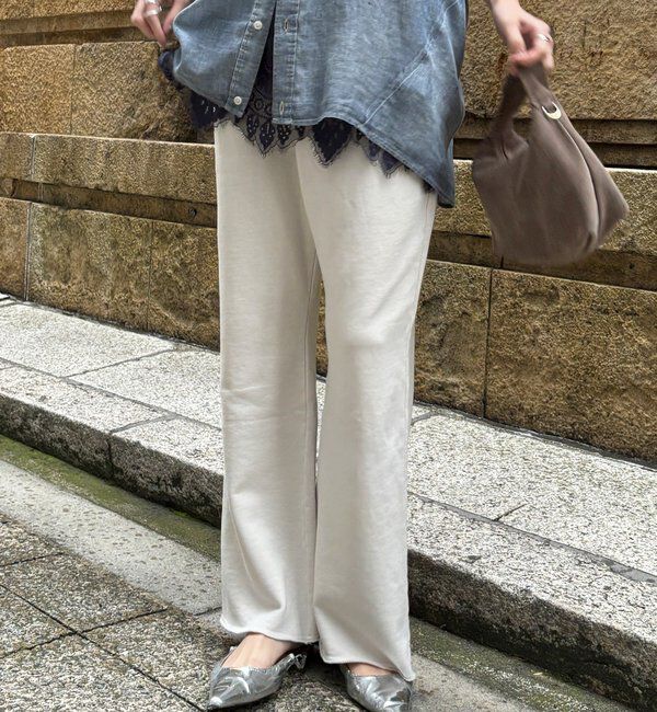  「ピグメント加工裏毛フレアパンツ」|チノ|