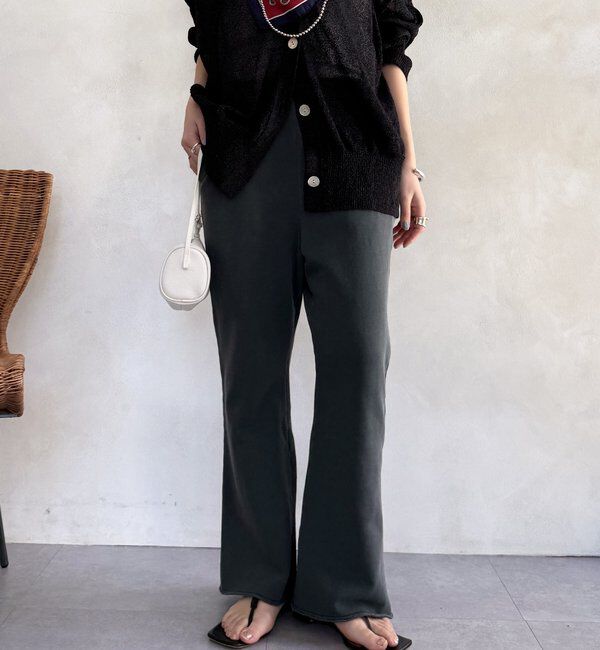  「ピグメント加工裏毛フレアパンツ」|チノ|