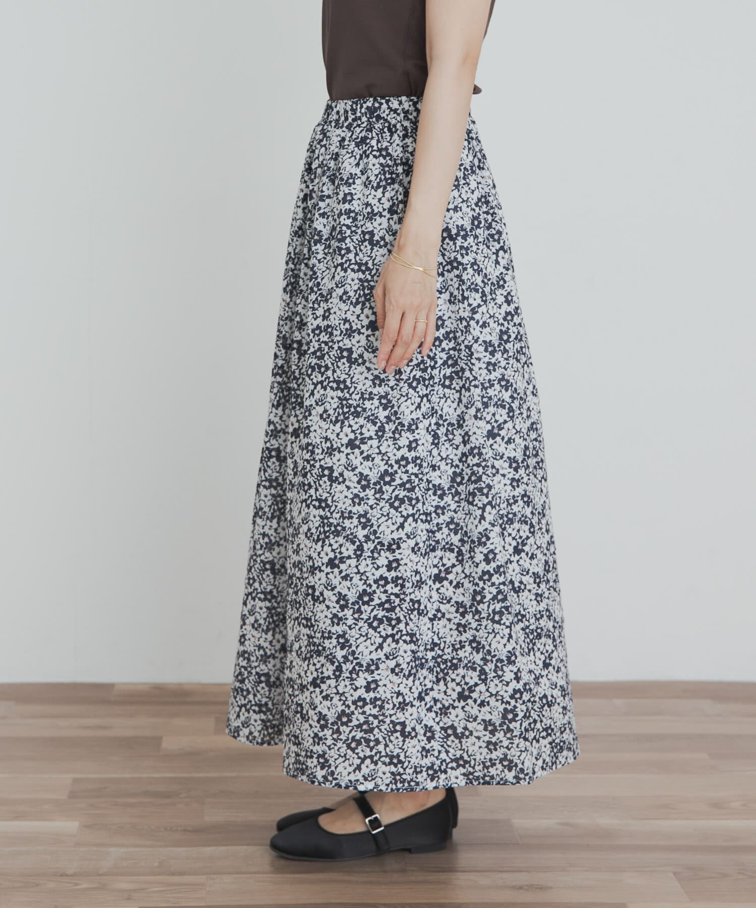 URBAN RESEARCH DOORS「フラワープリントギャザースカート」|スカート|