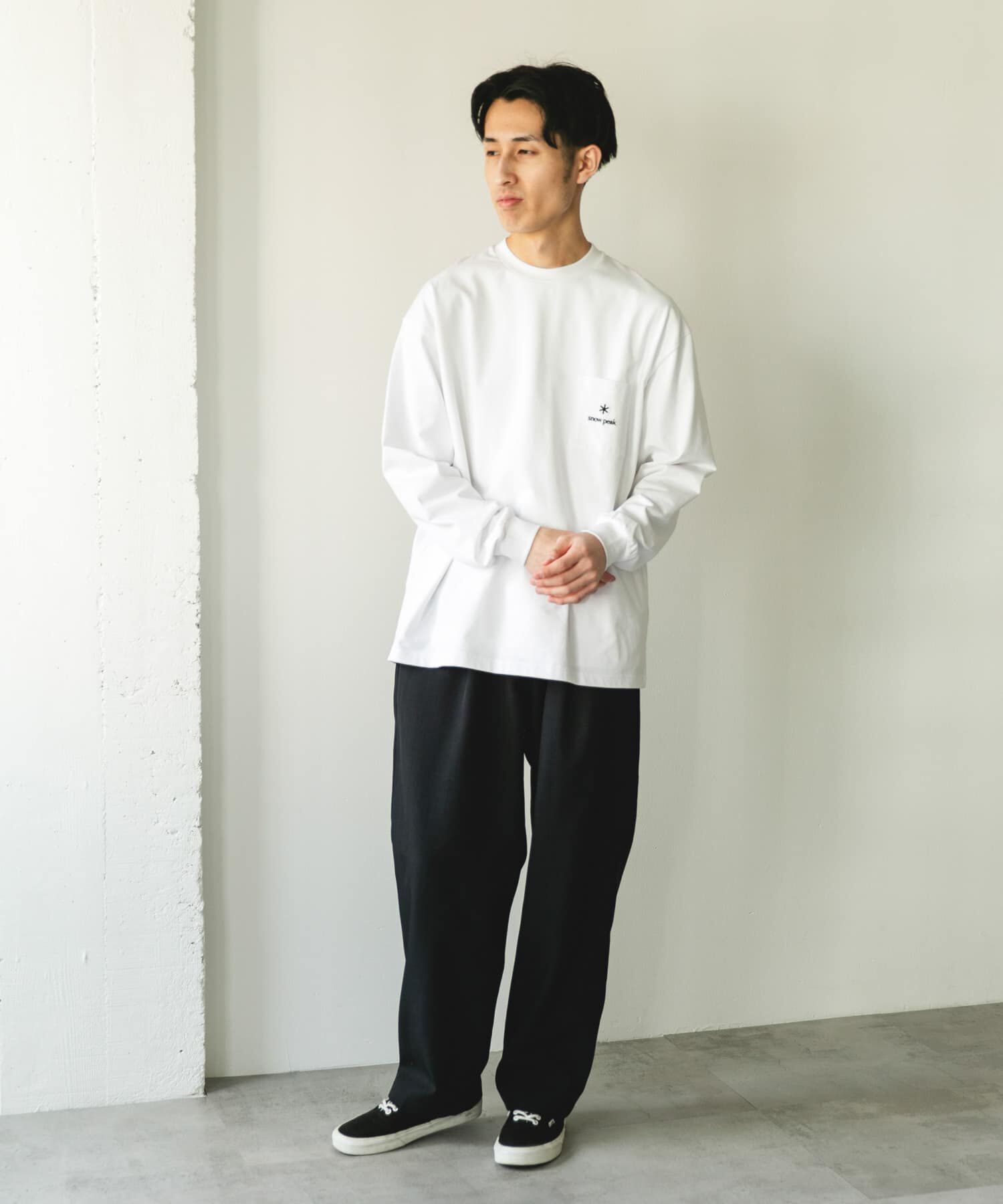 URBAN RESEARCH DOORS「『別注』Snow Peak Apparel&times;DOORS　POCKET LOGO LONG-SLEEVE T-SHIRTS」|Tシャツ・カットソー|