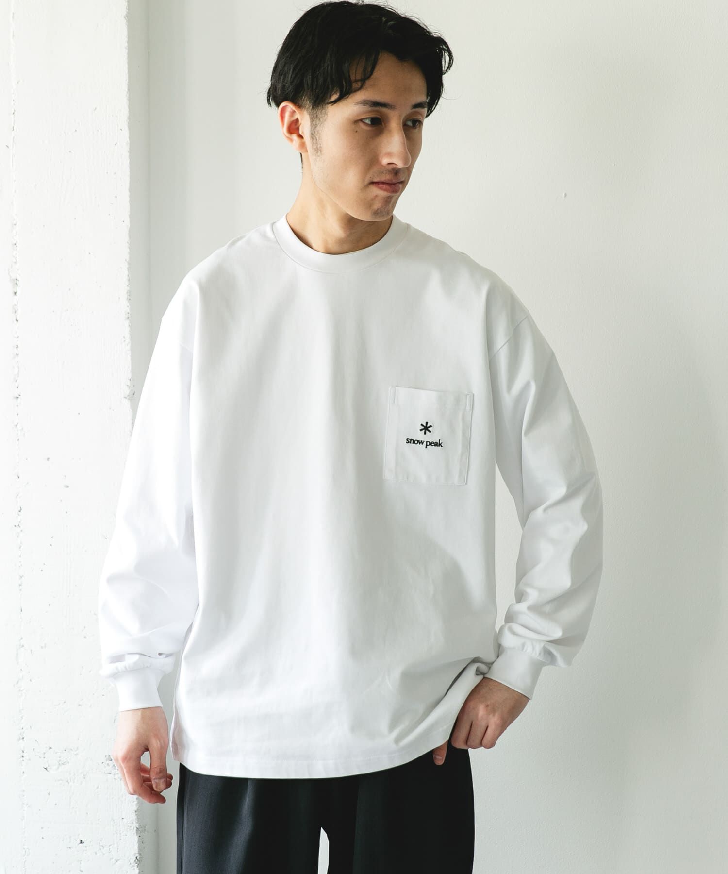 URBAN RESEARCH DOORS「『別注』Snow Peak Apparel&times;DOORS　POCKET LOGO LONG-SLEEVE T-SHIRTS」|Tシャツ・カットソー|