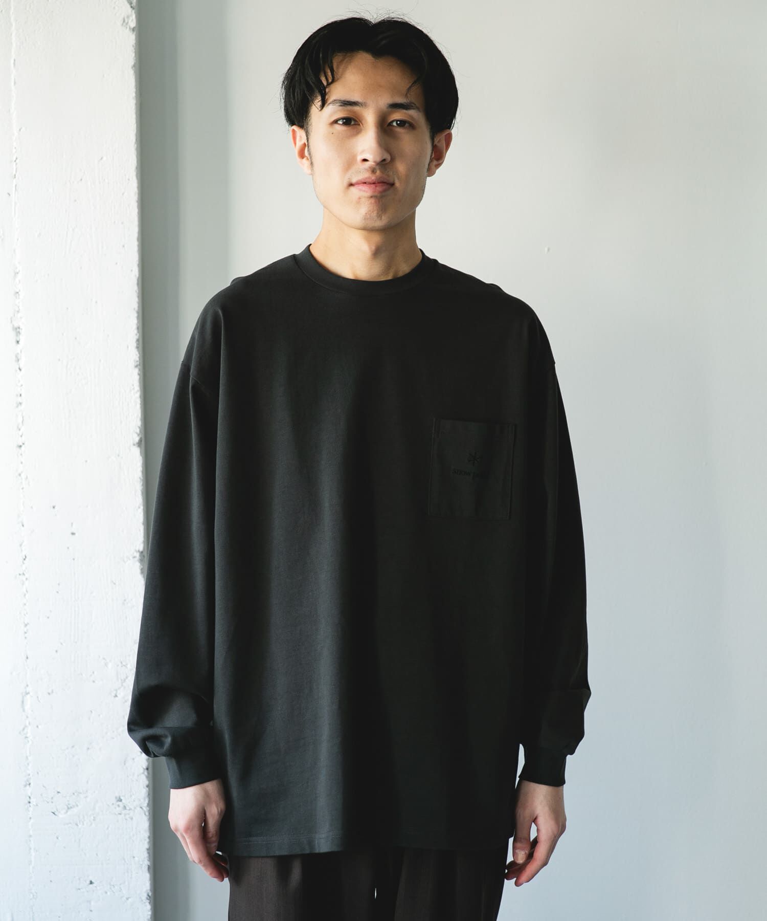 URBAN RESEARCH DOORS「『別注』Snow Peak Apparel&times;DOORS　POCKET LOGO LONG-SLEEVE T-SHIRTS」|Tシャツ・カットソー|