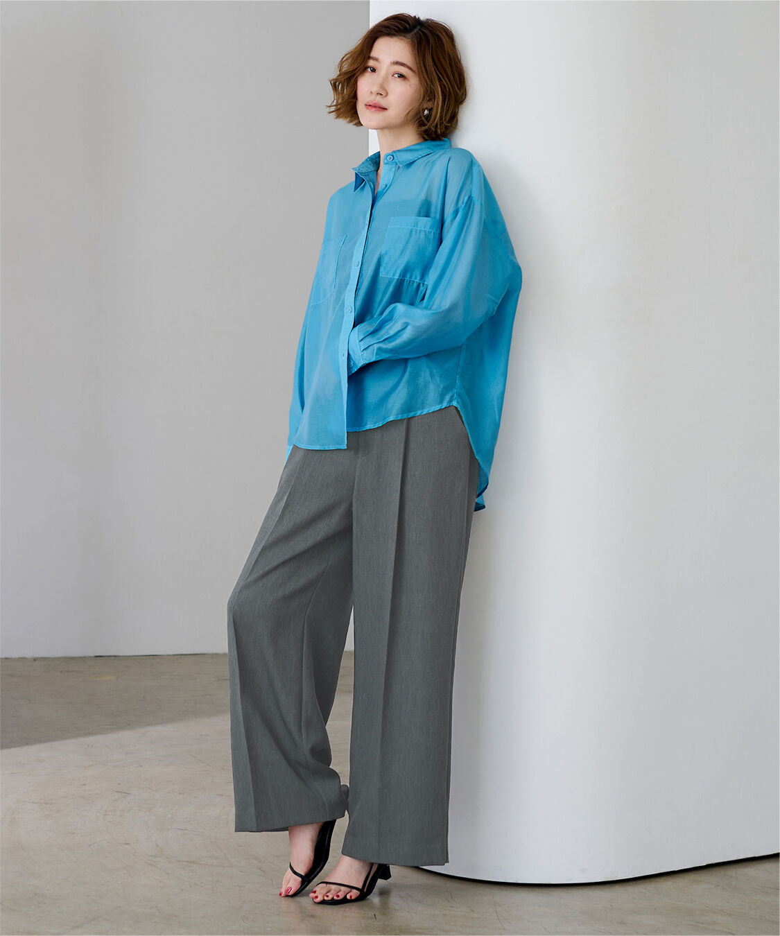 ur's「美シルエットワンタックワイドパンツ」|スラックス|