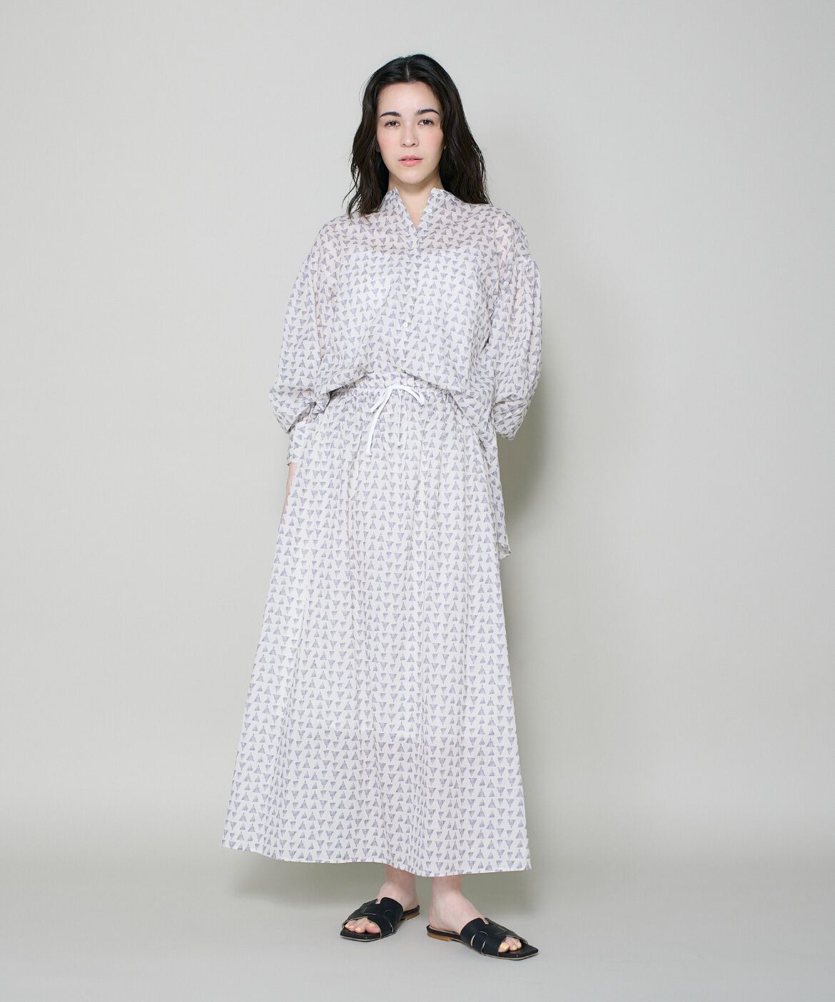 DAY by DAY it&rsquo;s international「トライアングルプリントコットンギャザースカート」|スカート|