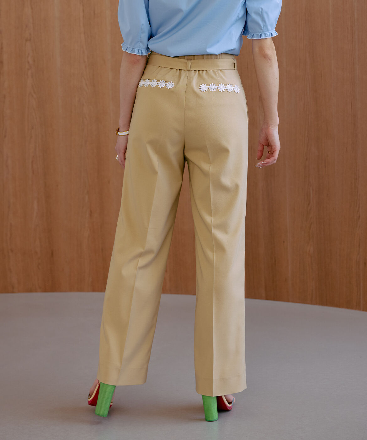 Maglie le cassetto「《M Maglie le cassetto&times;冨張愛》フラワーレース美シルエットストレートパンツ」|その他|