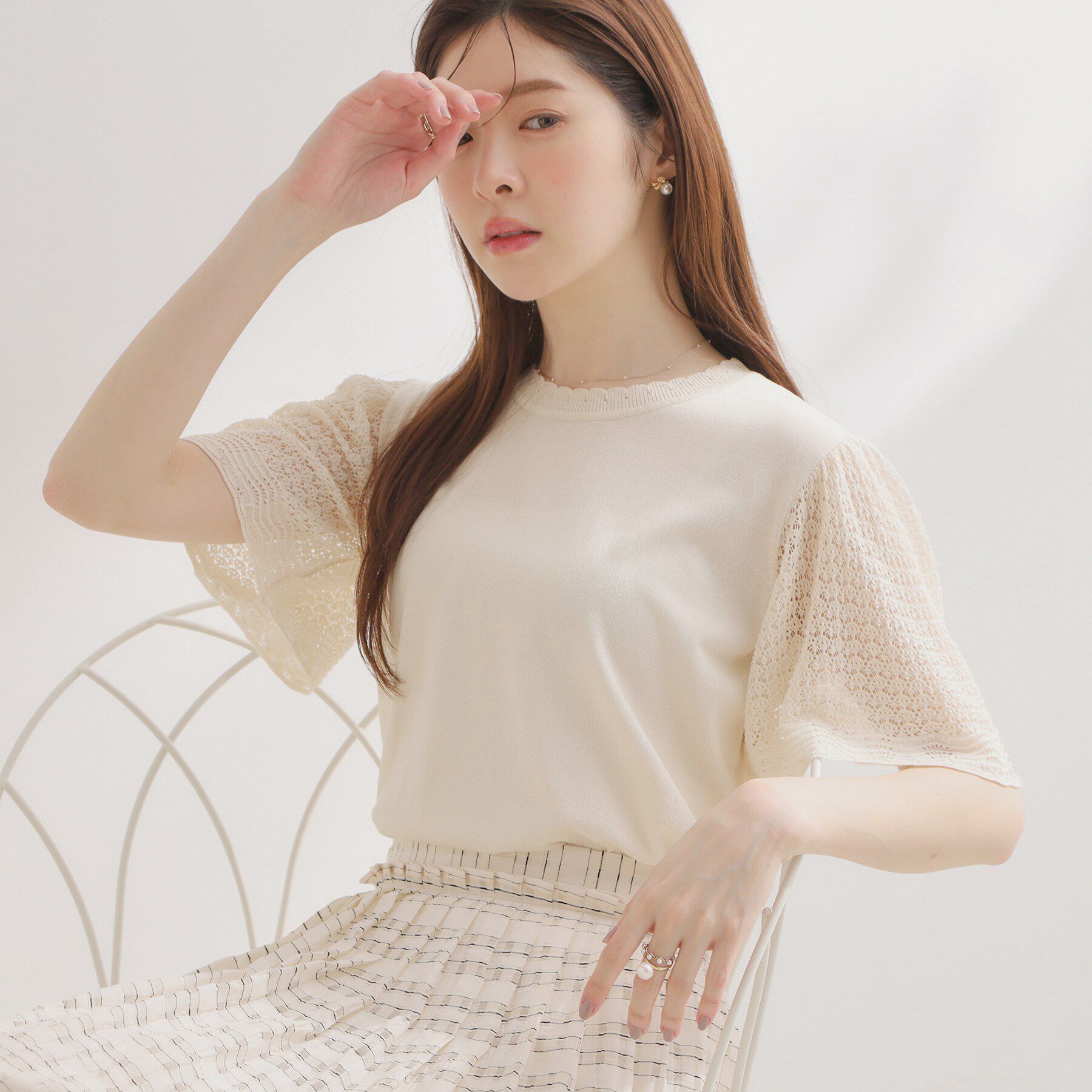 Couture broach「【アンサンブル可・UVカット・アンチピリング】透かしフレアー袖ニット」|ニット・セーター|アイボリー(004)