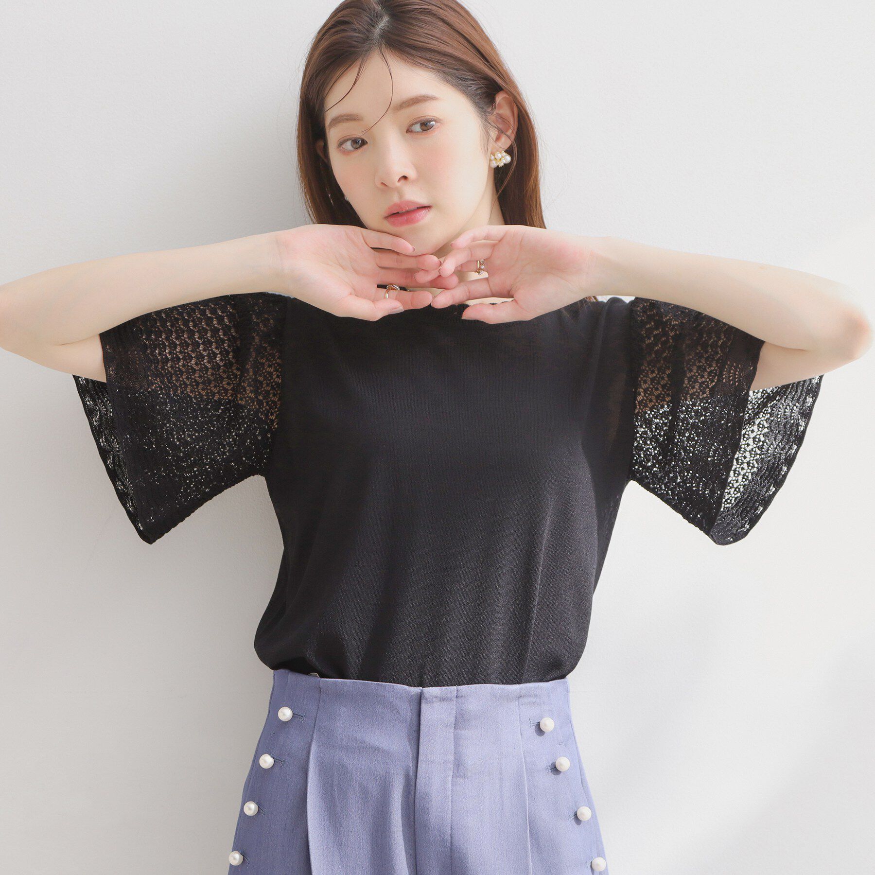 Couture broach「【アンサンブル可・UVカット・アンチピリング】透かしフレアー袖ニット」|ニット・セーター|ブラック(019)