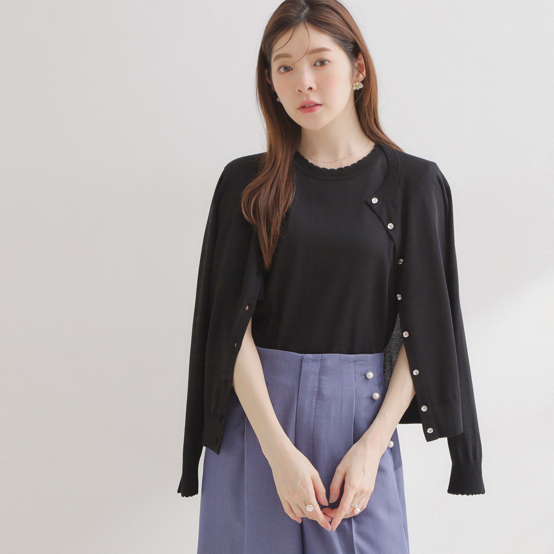 Couture broach「【アンサンブル可・UVカット・アンチピリング】ポイント透かしビジュー釦カーディガン」|カーディガン|