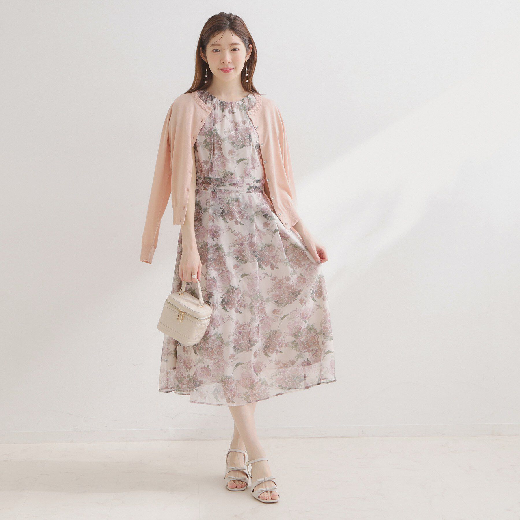 Couture broach「【アンサンブル可・UVカット・アンチピリング】ポイント透かしビジュー釦カーディガン」|カーディガン|