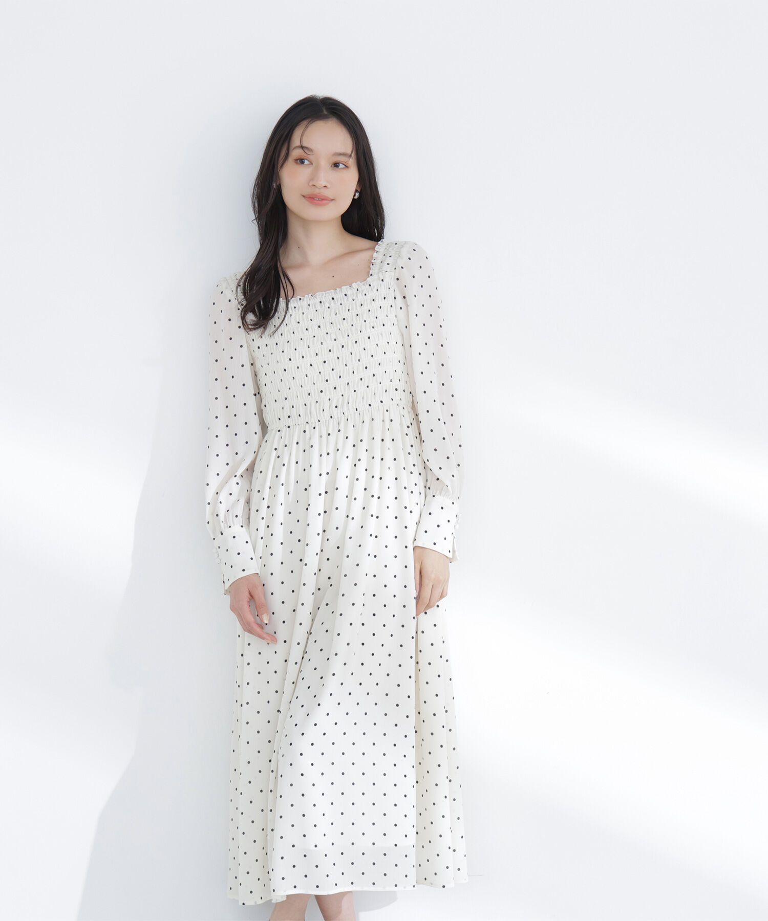  「ドットプリントシャーリングワンピース」|ワンピース|