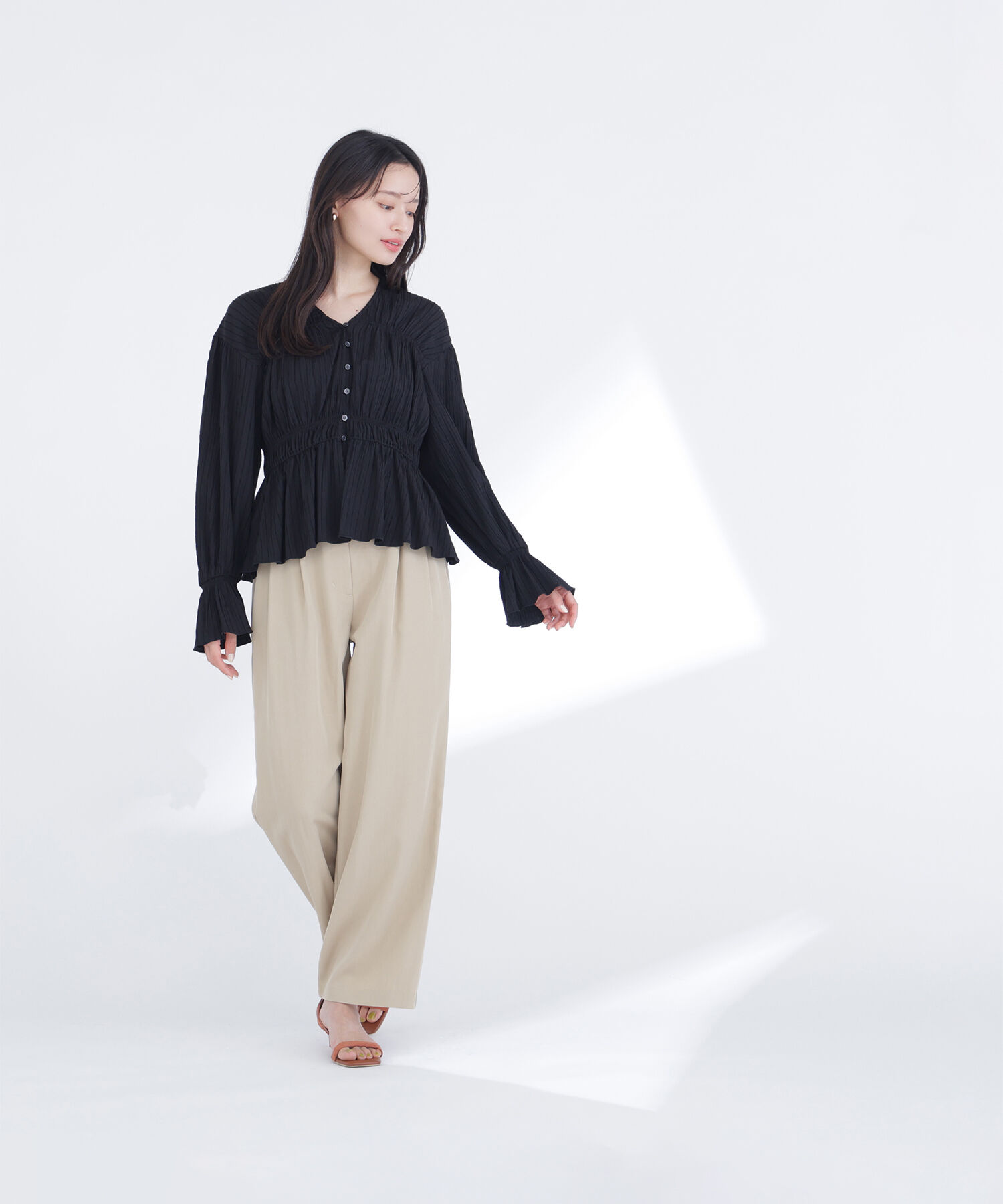  「Vネックギャザーブラウス」|シャツ・ブラウス|