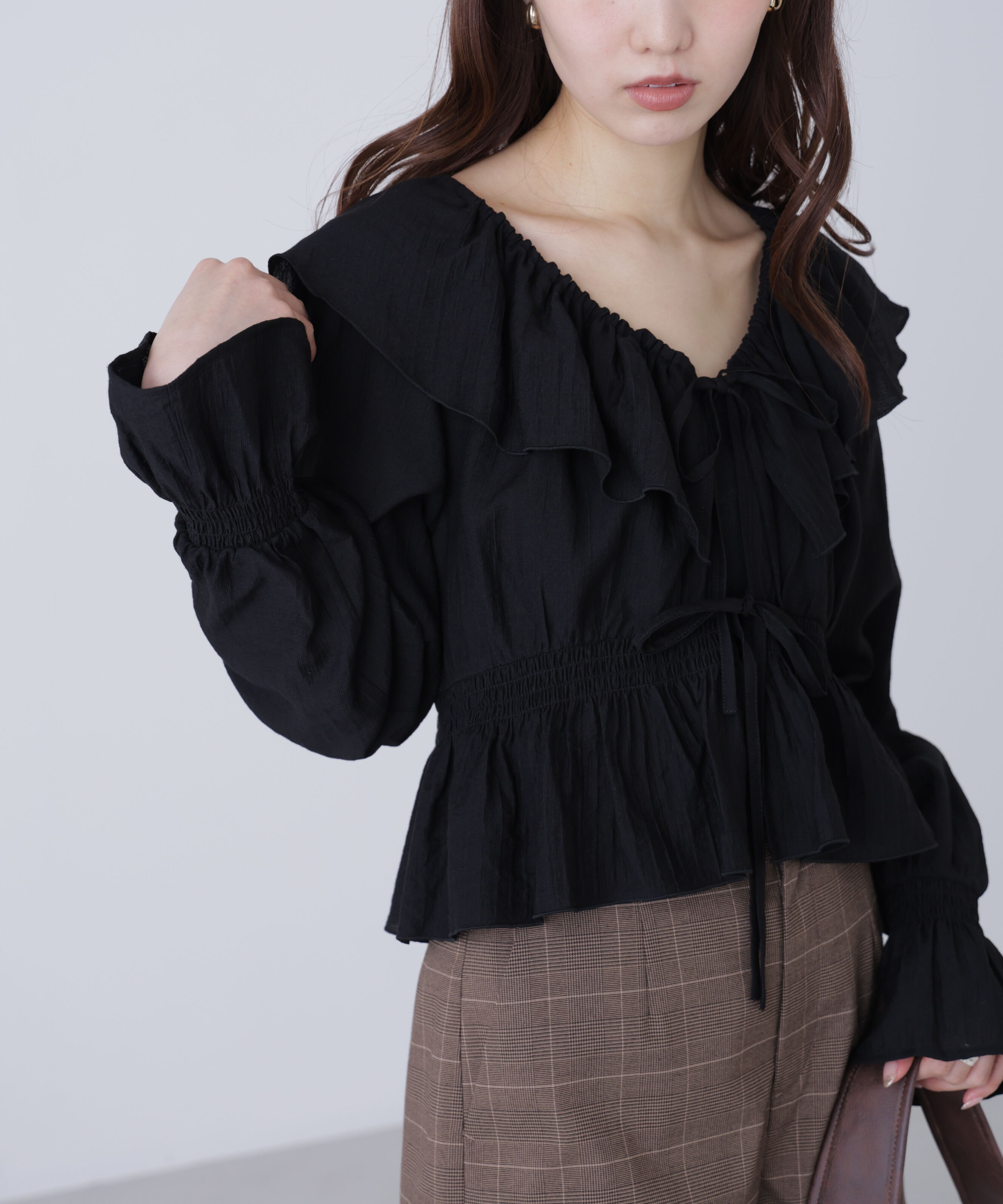  「衿フリルペプラム前開きブラウス」|シャツ・ブラウス|
