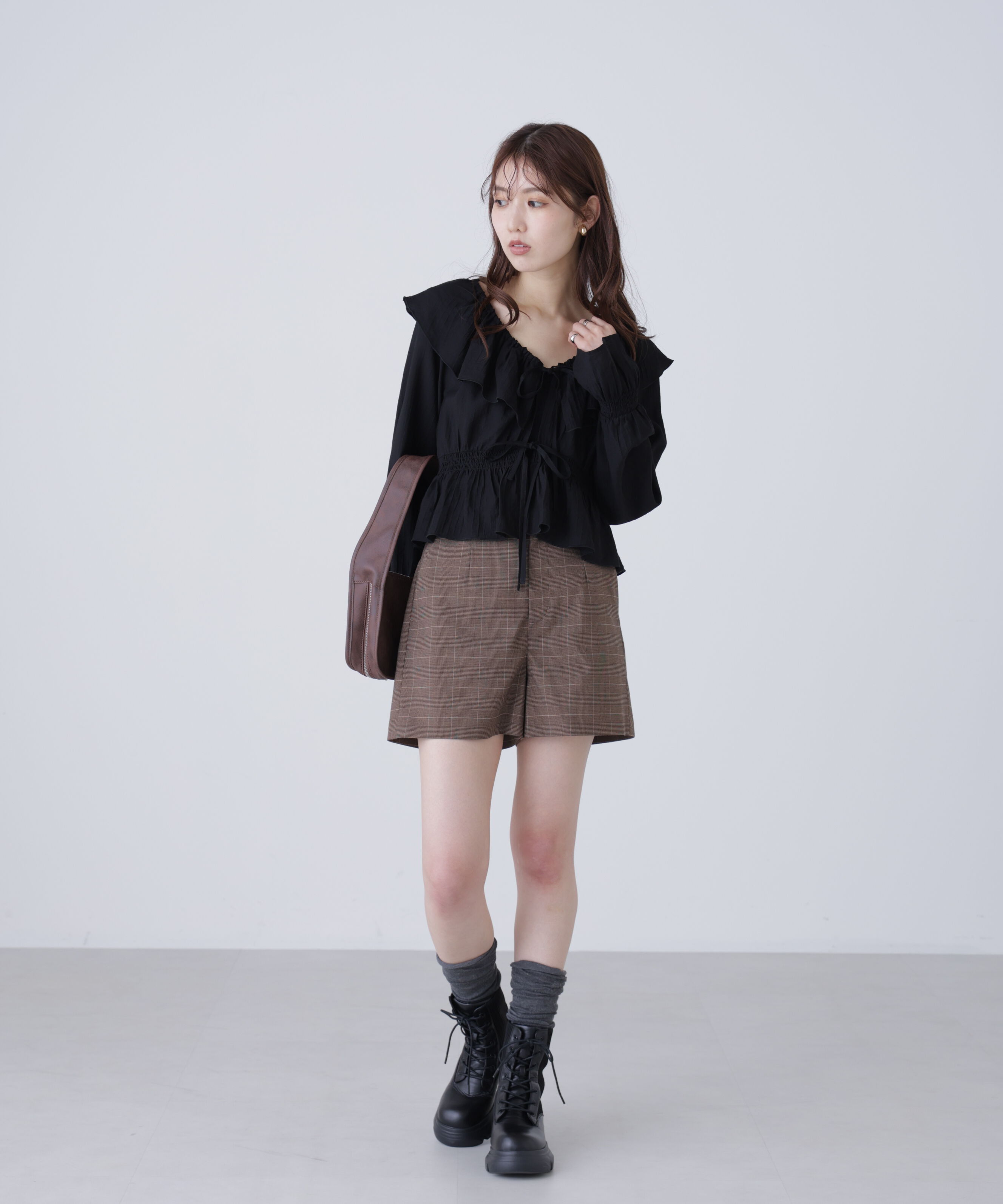  「衿フリルペプラム前開きブラウス」|シャツ・ブラウス|