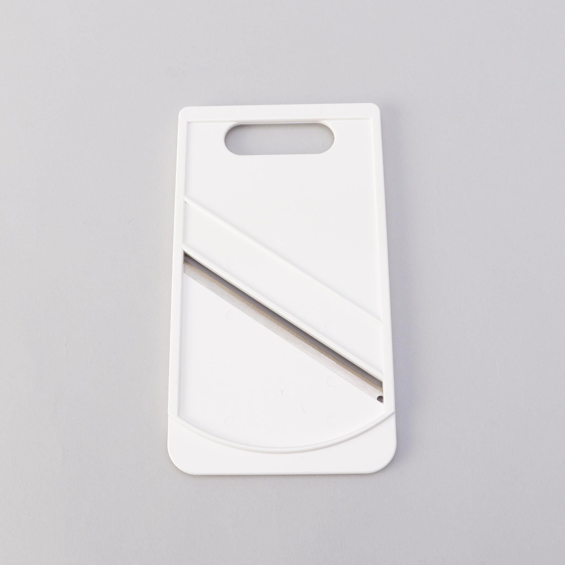 212 KITCHEN STORE「愛着道具 ワイド玉ねぎスライサー(ホワイト)」|食器・キッチングッズ|