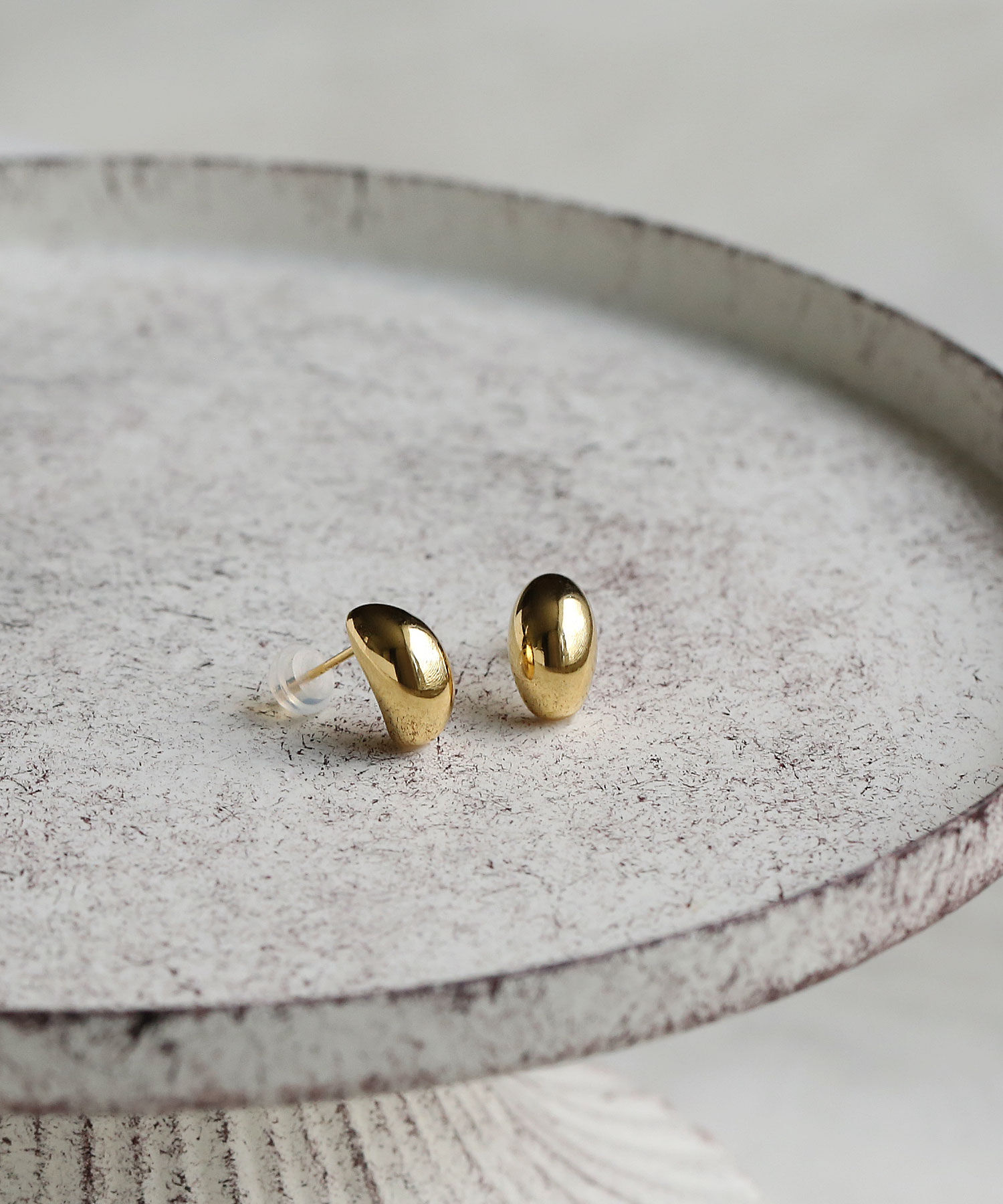 colleca la「[silver925]ドロップスタッドピアス〈金属アレルギー対応〉」|ピアス|ゴールド