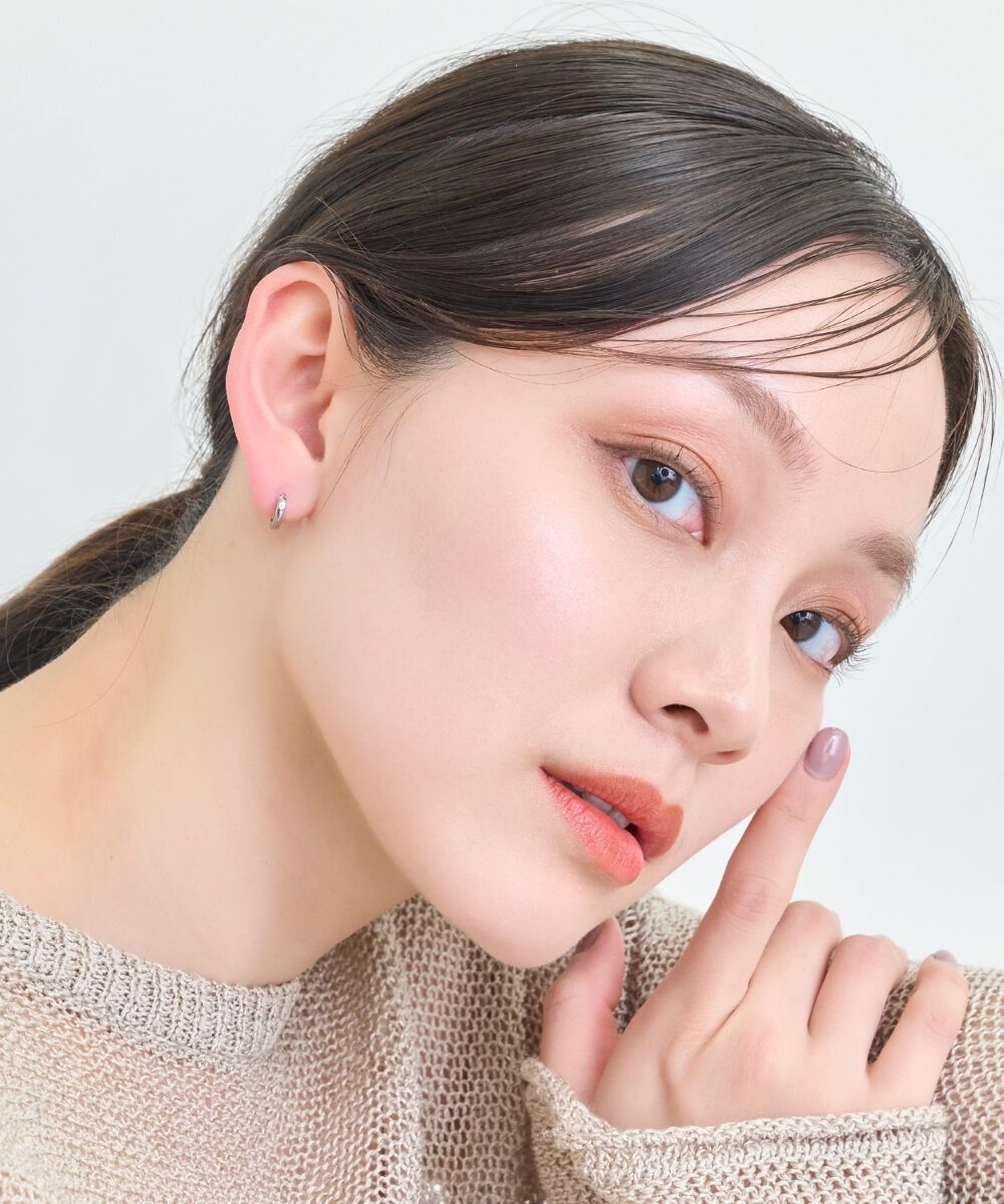 Phoebe「【金属アレルギー対応】ワンタッチメタルフープミニピアス　シルバー/サージカルステンレス」|ピアス|