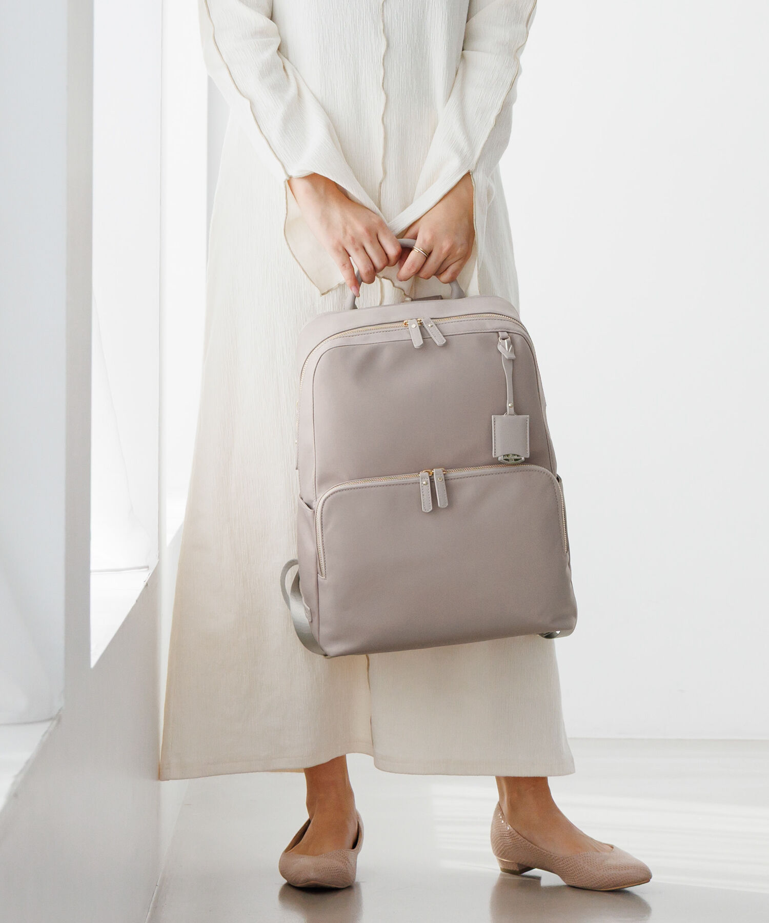 Jewelna Rose「Jewelna Rose フレイヤ・リュック2 エアリィ ゆったり2ルーム 16262」|リュック|