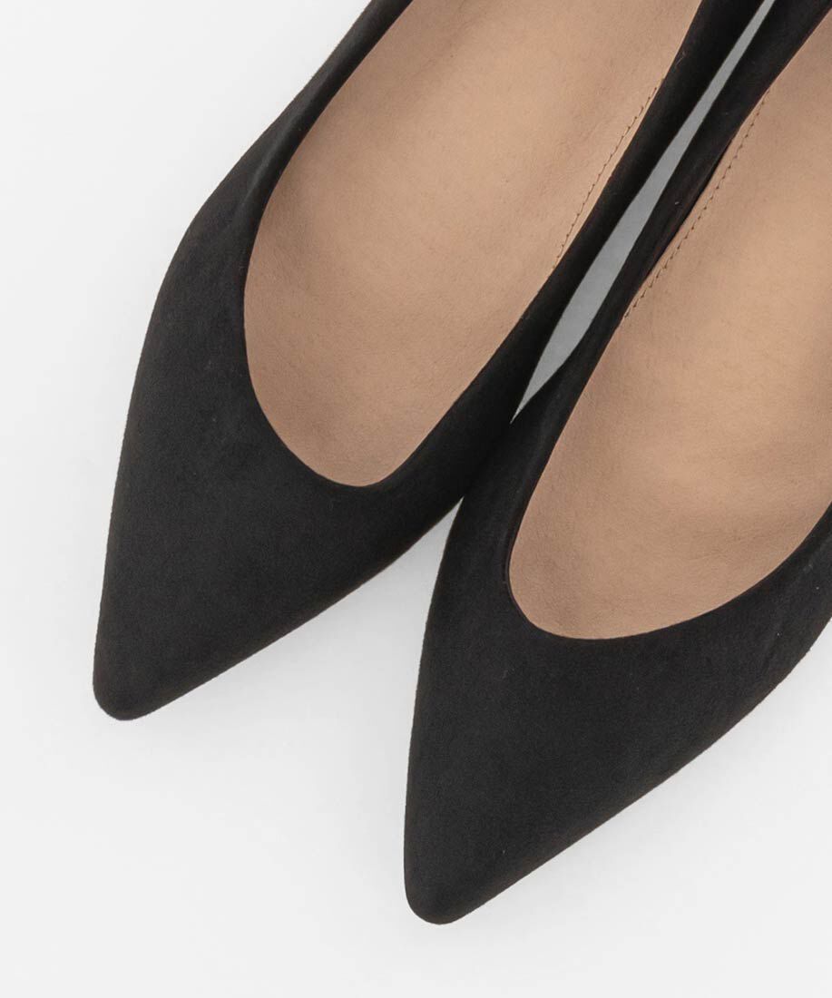  「ポインテッドトゥローヒールパンプス」|パンプス|