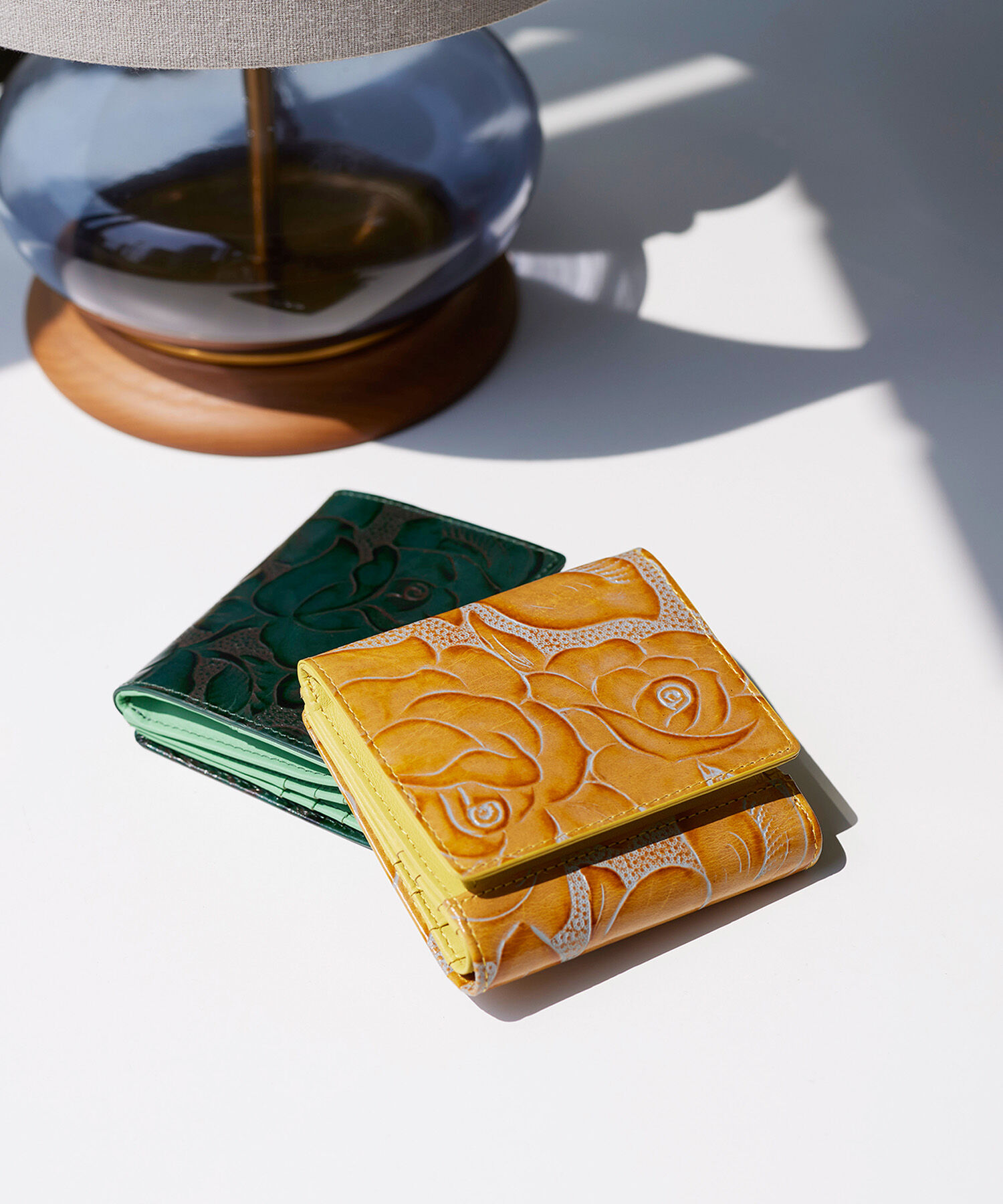 TOPKAPI BREATH「【TREASURE TOPKAPI】ローズエンボス ツヤ レザー 二つ折り財布」|財布|