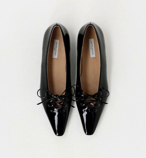 UNITED ARROWS「エナメル レースアップ フラットシューズ」|パンプス|
