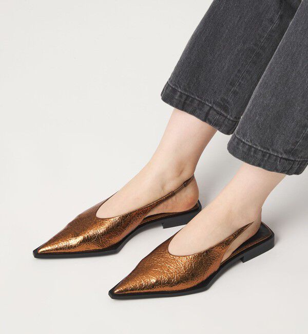 ODETTE E ODILE「＜SY＞ ポインテッドエッジピースバックベルト フラット20&uarr;」|パンプス|