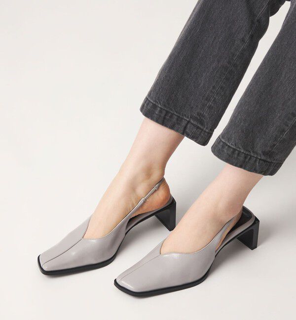 ODETTE E ODILE「＜SY＞ スクエアエッジヒールバックベルト パンプス55&uarr;」|パンプス|