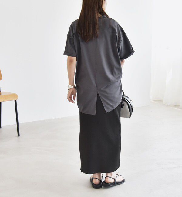 quaranciel「quaranciel:〈接触冷感/汗染み防止/洗濯機可能〉スリット ルーズ チュニック TEE」|Tシャツ・カットソー|