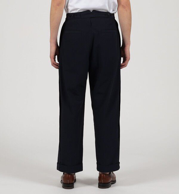 TOMORROWLAND MENS「コットン グラスツイル 2プリーツ ベルトレスパンツ」|チノ|