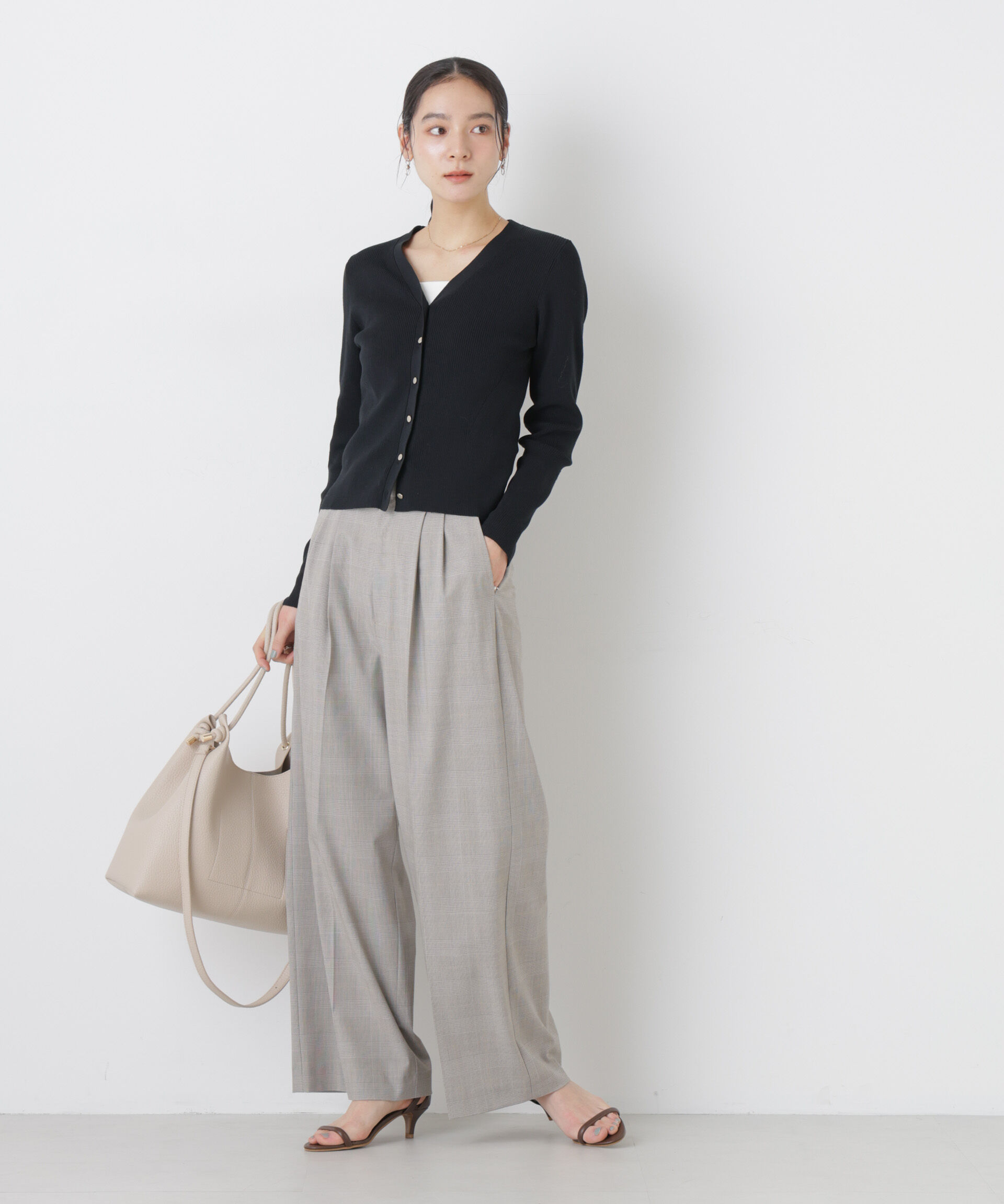 nano･universe「ウォッシャブルハイツイストVネックリブカーディガン」|ニット・セーター|