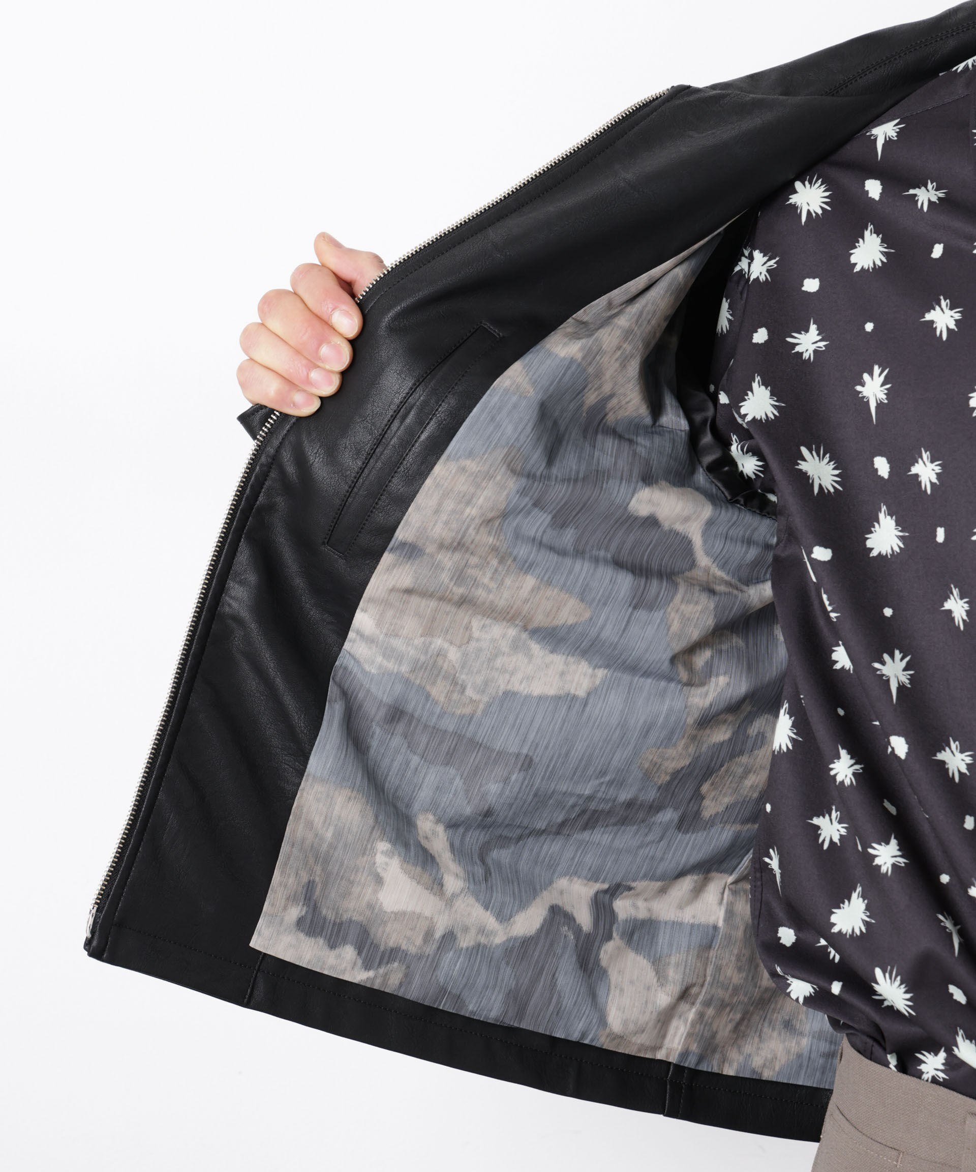 nano･universe「フェイクレザー｢WARP PRINT｣ライニング」|ブルゾン・スタジャン|