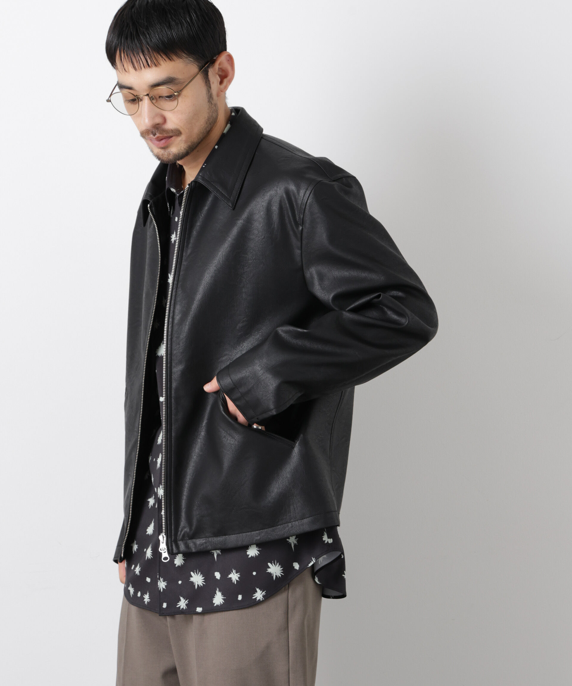 nano･universe「フェイクレザー｢WARP PRINT｣ライニング」|ブルゾン・スタジャン|