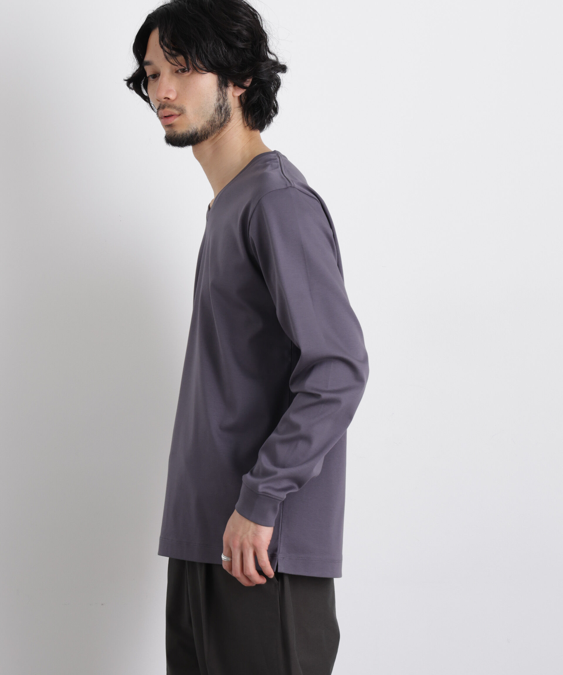 nano･universe「アンチスメルVネックTシャツ 長袖」|Tシャツ・カットソー|