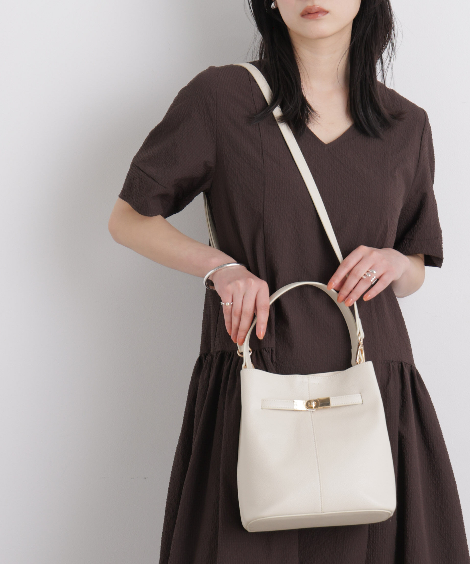 nano･universe「ワンハンドルミニベルトバッグ」|ショルダー・メッセンジャー|アイボリー7