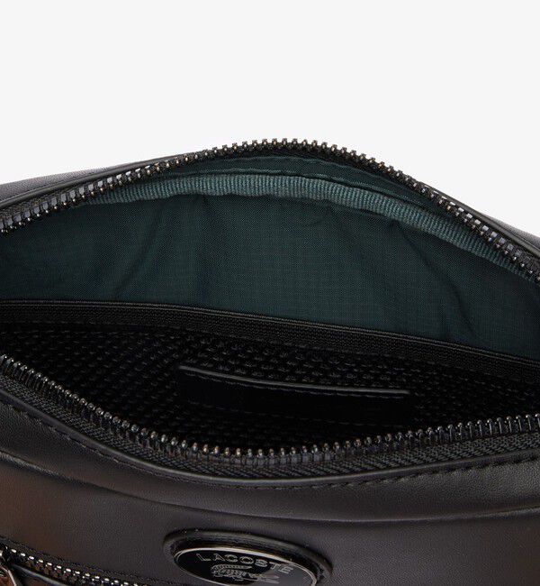 LACOSTE「モノグラム レザーモノグラムリポーターバッグ」|ショルダー・メッセンジャー|