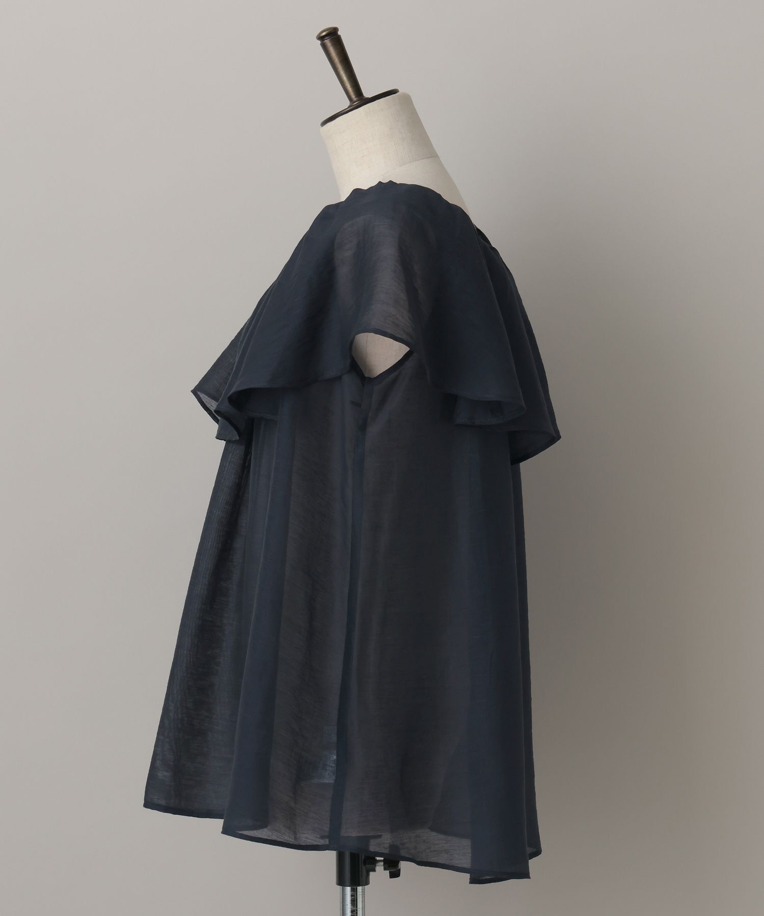 A part by 「リネンフリルブラウスフレンチスリーブ」|シャツ・ブラウス|