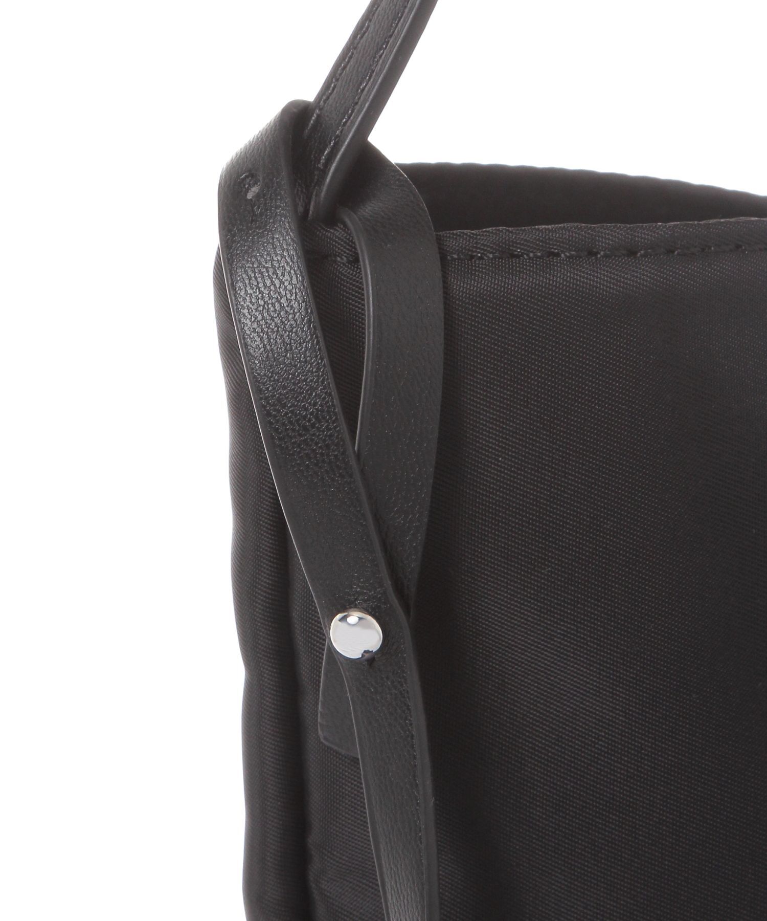 A part by 「ポーチツキナイロンショルダー」|トートバッグ|