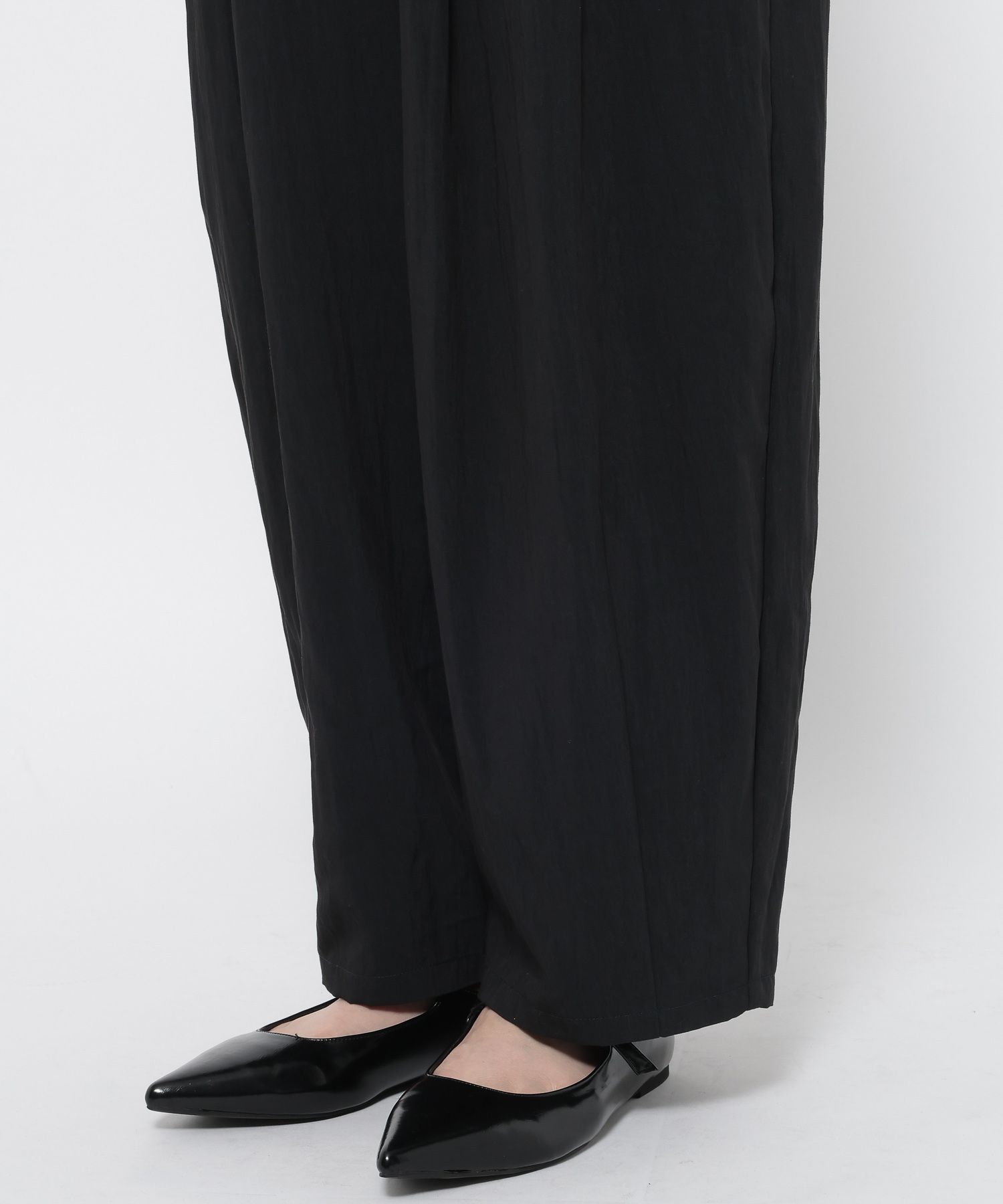 LOWRYS FARM「フィブリルイージーコクーンパンツ」|チノ|